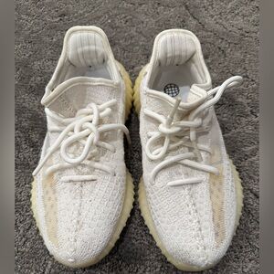 Yeezy size US 5